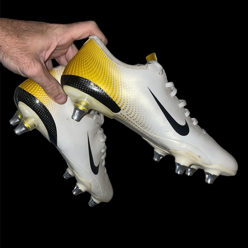 Nike Mercurial Vapor III 3 SG OG colorway